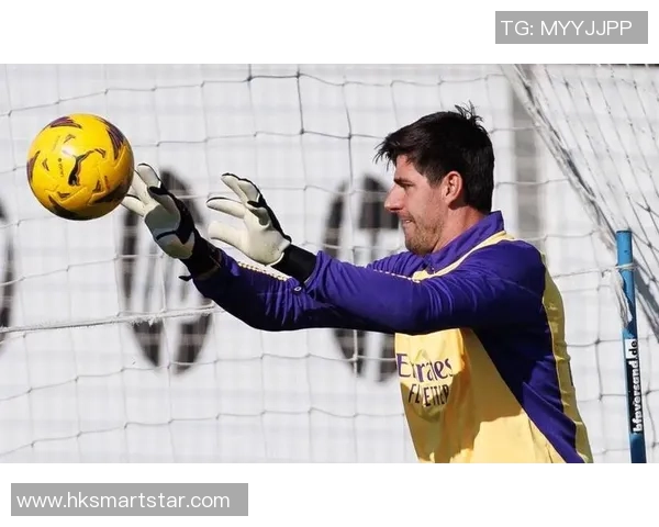 蒂博·库尔图瓦：从比利时巨星到世界顶级门将的蜕变之路